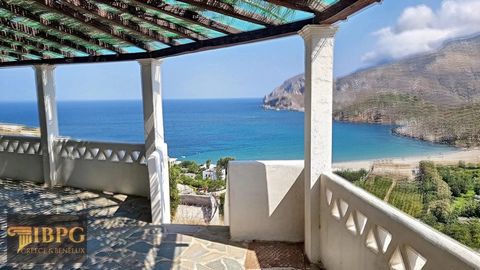 It is a beautiful house in Aspus in Skyros, with an area of 75 square meters. The property is in an elevated position, offering unobstructed views. Its large yard provides sufficient space and the possibility of installing a swimming pool, while ther...