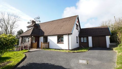 Fine and Country West Wales are delighted to bring Orchard Cottage onto the open market. This 4 bedroom non-estate chalet style detached property is situated within mature gardens and is located in an enviable location towards the top of Primrose Hil...