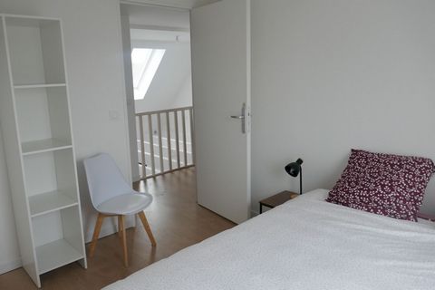 residence composed of 2 independent apartments ideally for a large family or a group of friends or professionals coming to visit or work in the Paris region. The residence is a new construction with all the necessary equipment. the residence is in a ...