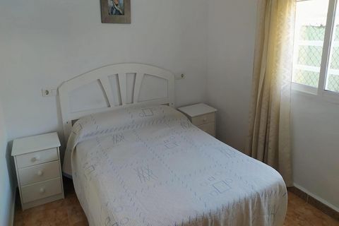 Witamy w idealnym miejscu na wakacje w Oliva na Costa Blanca w Hiszpanii! Położony przy tętniącej życiem plaży i dzielnicy mieszkalnej, ten uroczy apartament oferuje idealne połączenie wygody i relaksu dla maksymalnie 6 osób. Położone zaledwie rzut k...