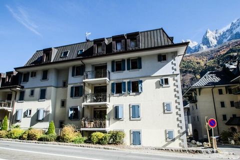 CHAMONIX – Centro Bellissimo appartamento di 127 m² classificato 3 stelle, per 8 persone. Situato al 4° piano della residenza 