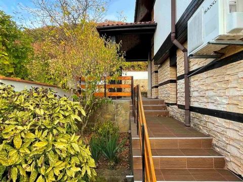 Two-storey, furnished house with magnificent views of the slopes of Stara Planina!! Marina Real presents for sale a two-storey house in a quiet and peaceful place in the village of Goritsa, at the foot of the eastern slopes of the Balkan Mountains, 2...