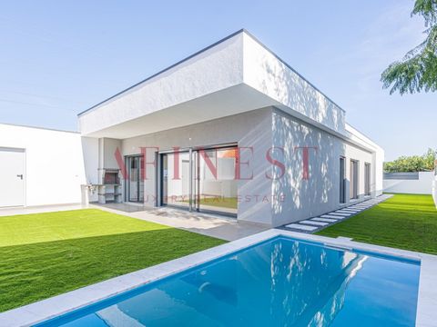 HAUS ZUM EINTRITT VERFÜGBAR 15. MÄRZ 2025 BESICHTIGUNGEN BEREITS IM GANGE SIND SIE AUF DER SUCHE NACH EINER EINSTÖCKIGEN VILLA MIT 4 SCHLAFZIMMERN, POOL UND GARTEN, DIE BEZUGSFERTIG IST? NEU BEI DEBUT. VILLA mit modernen Linien mit Platz für Ihre Aut...