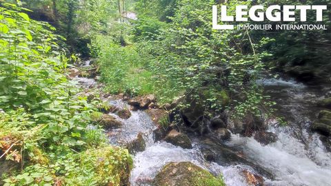 A31374CMC65 - Imagínese despertarse cada mañana con los relajantes sonidos del río y el canto de los pájaros. Desde su balcón, contemplando desde su balcón su parque ajardinado, disfrutando de total privacidad mientras está a solo 2 km de un bar / re...