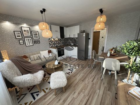 VON.22067 DESIGNER MÖBLIERT !! MITTLERE ETAGE !! Wir bieten Ihnen an, eine tolle Wohnung mit zwei Schlafzimmern zu kaufen, bestehend aus einem WOHNZIMMER MIT KÜCHENZEILE UND ESSZIMMER, ZWEI SCHLAFZIMMERN, EINEM BADEZIMMER MIT WC, EINEM VORRAUM UND EI...