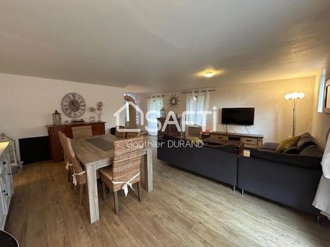 Magnificent house for sale in Elne, Pyrénées-Orientales. Nestled in a peaceful and green environment, this superb property offers an exceptional living space. With its 220m² of living space, it has 8 rooms including a spacious living room of 40m², a ...