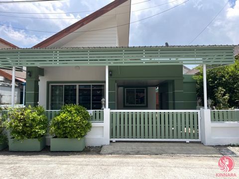 This charming single-family home in the peaceful town of Khok Kloi is now available for sale. Featuring 2 bedrooms, 2 bathrooms, a spacious living room, and a kitchen equipped with an extractor hood, this house is perfect for comfortable living. Addi...