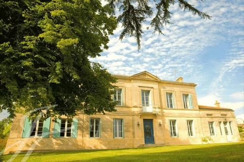 John Taylor Bordeaux is er trots op u deze uitzonderlijke gelegenheid te kunnen presenteren: een uitzonderlijke wijngaard genesteld in een betoverend landschap waar de wijnranken zich uitstrekken zover het oog reikt. Dit prestigieuze landgoed biedt v...