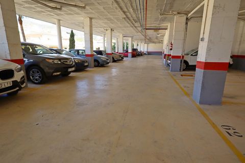 Unique opportunity in Torrequebrada! 11 large garage spaces located in one of the most privileged areas of Benalmadena are put up for sale. These spaces, with an average area of 13 square meters, offer comfort, security and an excellent investment. H...