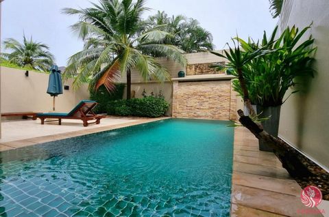 Stunning 2-Bedroom Pool Villa for Sale in Bang Tao, Phuket! Discover your dream home just a short stroll away from the beautiful Bang Tao Beach! This charming 2-storey semi-detached villa is part of a well-established gated community of 17 villas. Pe...