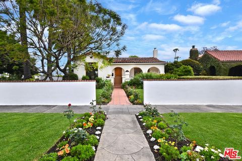 Beautiful Spanish Style Home outside of Beverly Hills- Spacious, with ample backyard, newly updated patios, dining room, and bedrooms. Three-Bedroom, three bath home with back suite which opens up to backyard terrace. Go from there. Recent upgrades i...