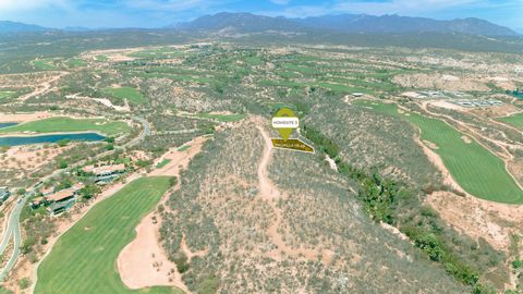 Palmilla Hills is situated on a hillside between the two championship golf courses of Palmilla and Querencia and showcases 14 homesites with ocean golf course and mountain views offering seclusion and privacy. This neighborhood of Palmilla del Mar wa...