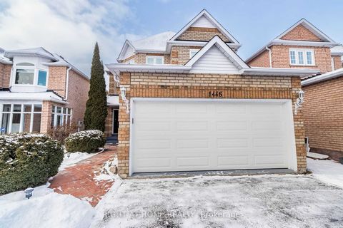 Welcome to 1446 Sandhurst Circle! Step into this beautifully renovated 4+1 bed, 4-bath, double-garage home in the highly desirable Highbush neighbourhood. Offering an ample amount of modern living space, this home features a fully updated kitchen wit...