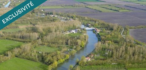 Situé à Vix (85770), ce terrain de loisirs de 7400 m² offre un cadre paisible et naturel idéal pour des activités de plein air. Il bénéficie d'un environnement propice à la détente et aux loisirs en plein air. La commune de Vix, réputée pour son patr...