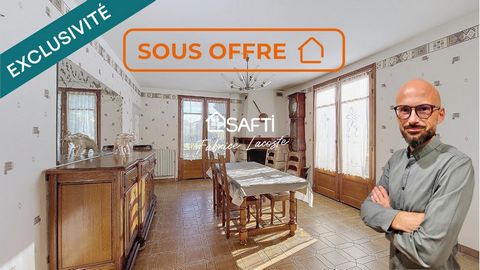 Cette charmante maison de plain-pied, construite dans les années 70, est portée sur un vaste terrain de 2225 m². Elle offre une surface habitable de 103 m², avec une répartition fonctionnelle des pièces : une salle à manger conviviale, une cuisine, u...