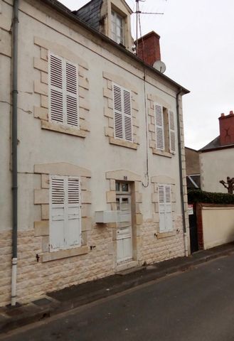 Maison 3 chambres, terrasse et dépendances