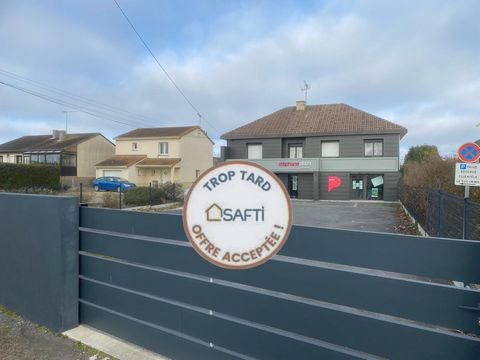 Immeuble bureaux & commercial avec Parking privé